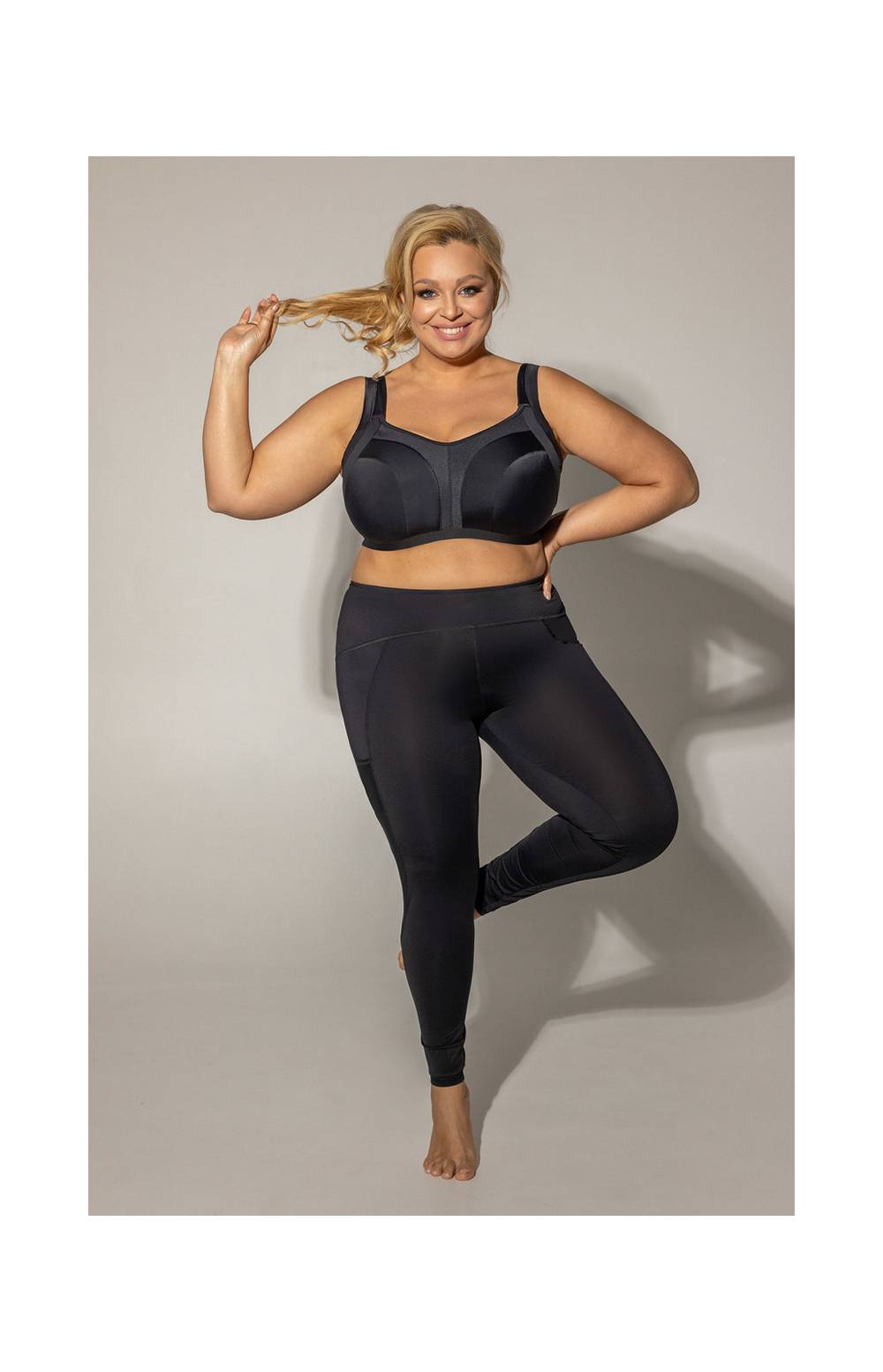 Бюстгальтер спортивный KRIS LINE ACTIVE Sportbra на косточках (Черный)