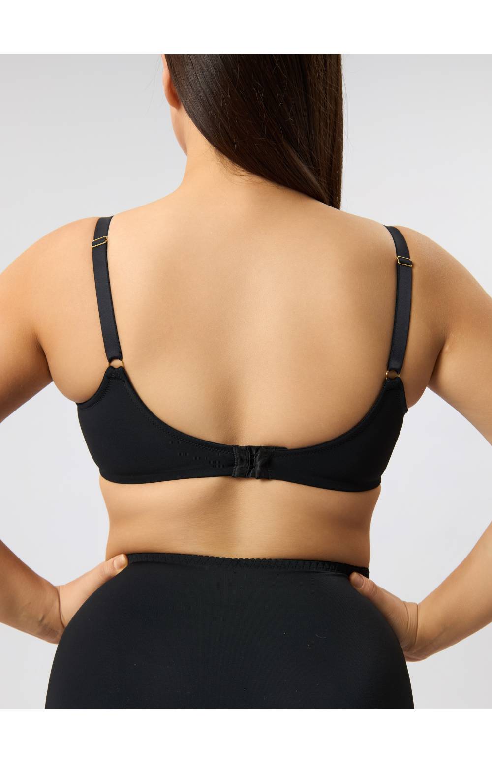 Бюстгальтер с молдированной чашкой RIVALINA 507015 на косточках (Черный)