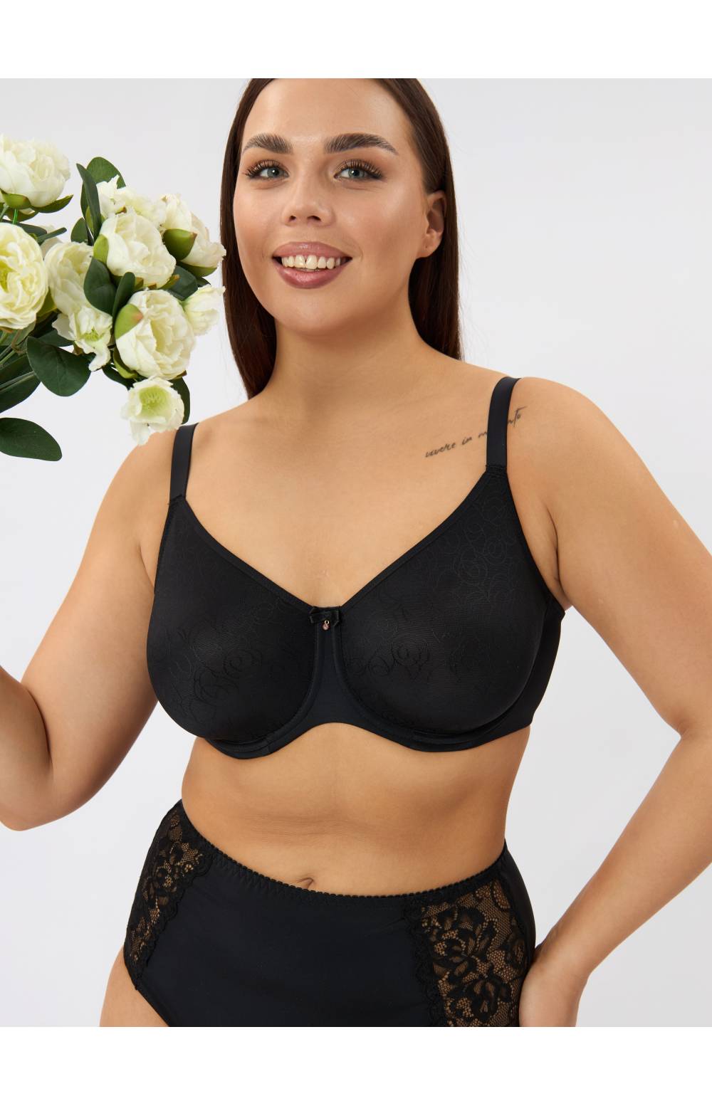 Бюстгальтер с молдированной чашкой RIVALINA 507015 на косточках (Черный)